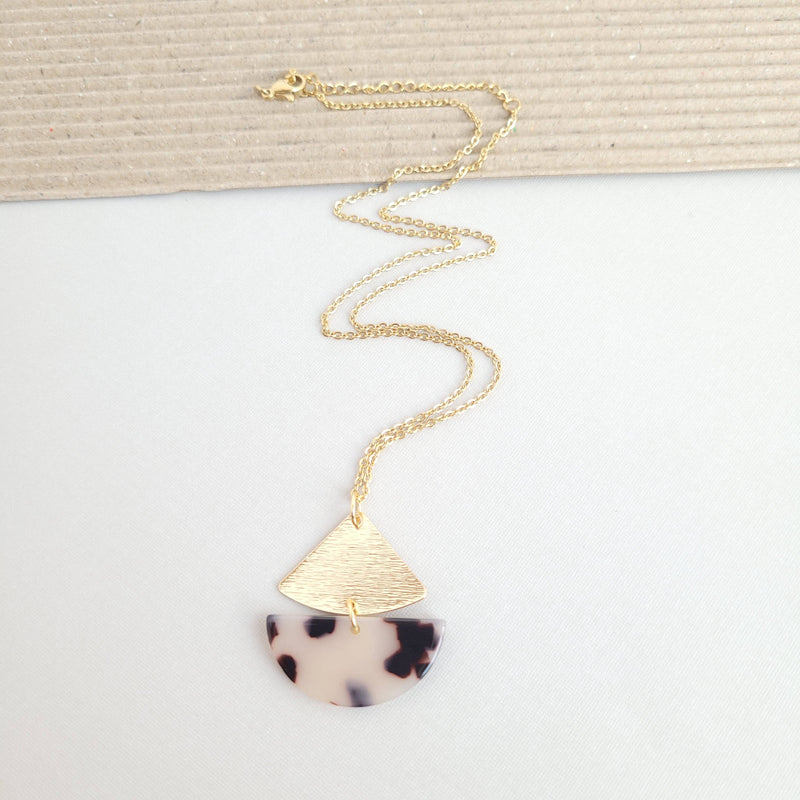 Ava Necklace - Blonde Tortoise / Gold Dainty Pendant Chain - ALL SALES FINAL